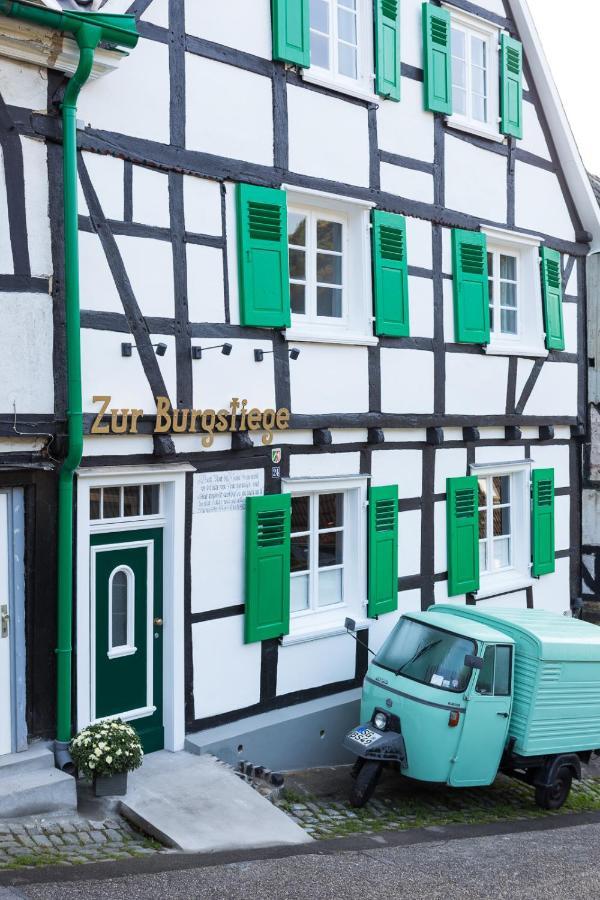 Hotel Zur Burgstiege Solingen Exterior foto